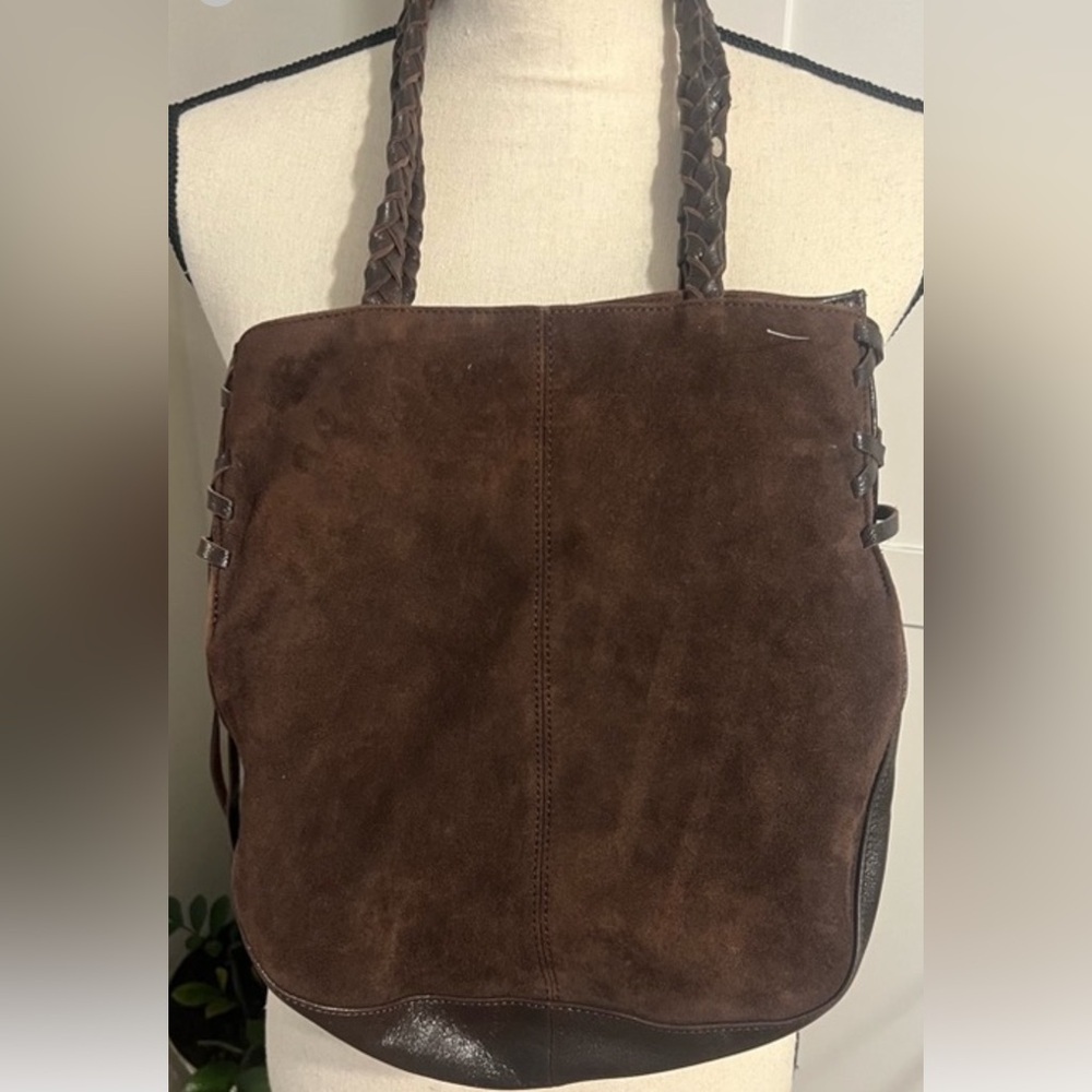 Chic Brown Suede Shoulder Bag - Picture 13 of 13
